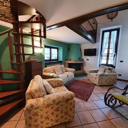 Re Di Quadri Ferienhaus